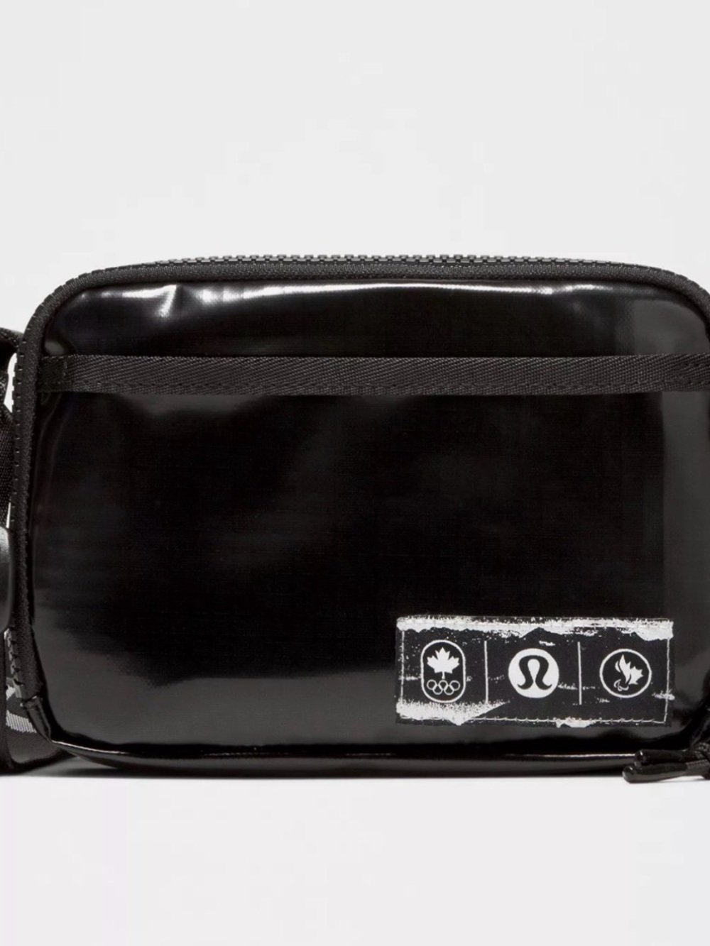 Lululemon Team Canada Future Legacy Easy Access Bag 1.5L Black Crossbody